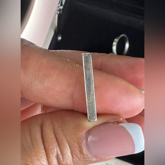 Gucci Silver Minimalist Ring with Geometric Design - Picture 2 of 16